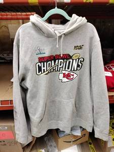 lot 63998 image: Fanatics Kansas City Chiefs Super Bowl LIV Champions Hoodie Mens XL