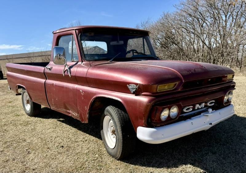 lot 10000G image: 1964 GMC 2500 Longbed - 350 V8, 4-Speed Manual, Mostly Rust-Free One-Family Truck
