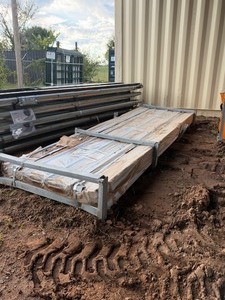 lot 10393 image: Unused STARVOX 10ft Corrugated Steel Panels, Silver - 200 Panels in This Lot (S3048Y)
