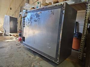 lot 12682 image: Bakers Pride Commercial Gas Deck Oven  Model 351