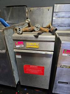 lot 12691 image: Qualite Commercial Deep Fryer