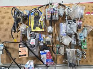 lot 14844 image: Assorted Electrical Hardware & Fasteners Lot