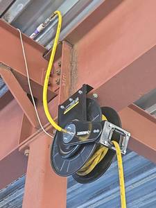 lot 14863 image: Air Hose with Husky Reel