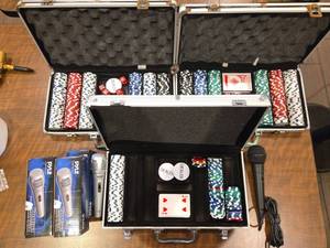 lot 18633 image: Pyle Karaoke Microphone Set w Wireless Microphones and Poker Sets