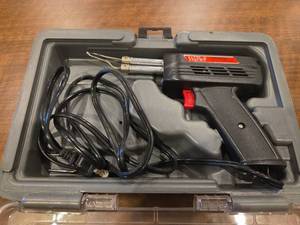 lot 18658 image: Weller Model Soldering Iron  Model 8200