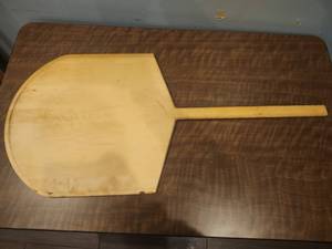 lot 12740 image: Wooden Pizza Peel Paddle w Long Handle
