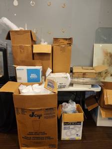 lot 12776 image: Assorted Lot  Dart J Cup Insulated Cups &amp Food Service Supplies&nbsp