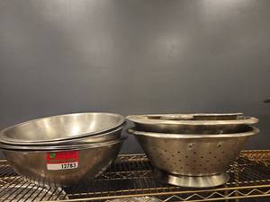 lot 12783 image: Stainless Steel Mixing Bowls & Colanders Set