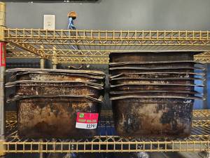 lot 12791 image: Baking Pan Set w Lids (Qty 13)