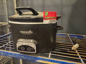 lot 12795 image: Crock-Pot 4.5qt Slow Cooker  Model SCCPVP450H-B