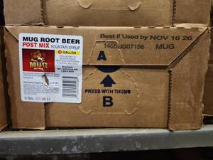 lot 12816 image: Mug Root Beer Post Mix Fountain Syrup 3 Gallon Box