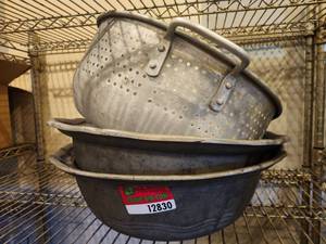 lot 12830 image: (3) 1 Aluminum Colander and 2 Scalloped-Rim Aluminum Mixing Bowls Lot