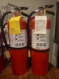 lot 12854 image: (2) Kidde Multipurpose Dry Chemical Fire Extinguisher ABC