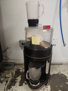 lot 12955 image: Island Oasis SB-3X Commercial Ice Shaver Blender 115V 6.5A