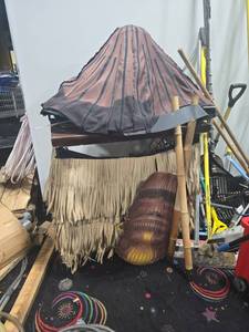 lot 18747 image: Tiki-Themed Cone Fabric Cover Display w Wood Top, Thatch Skirt & Face Panel