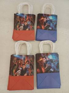 lot 12080 image: Party Favor Gift Bags Bundle, 2 Pack