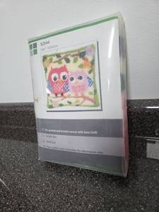 lot 23 image: Latch Hook Rug Kit BZ644 Owl Design 42x42cm Pre-printed Canvas