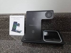 lot 28 image: 3-IN-1 Wireless Charger Foldable