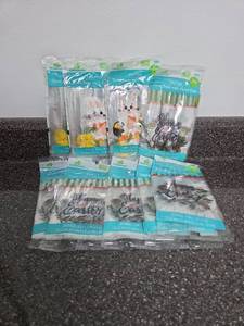 lot 33 image: Celebrate Easter Treat Bags with Twist Ties Multiple Designs