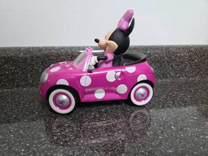 lot 34 image: Minnie Mouse Car Alarm Clock with Snooze Function