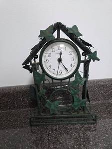 lot 35 image: Ingram Decorative Table Clock with Bird and Leaf Frame