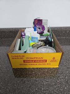 lot 50 image: Assorted Office Supplies