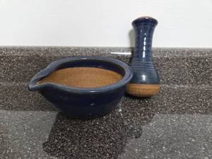 lot 91 image: Mortar and Pestle Set Dark Blue