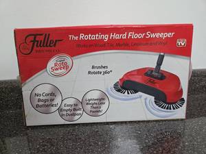 lot 95 image: Fuller Brush Roto Sweep Rotating Hard Floor Sweeper