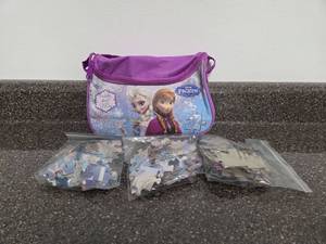 lot 112 image: Disney Frozen Puzzle Bag 3 Puzzles Purple Shoulder Bag