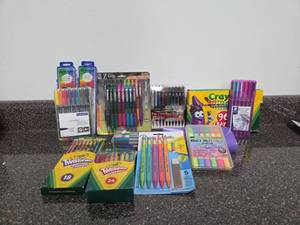 lot 124 image: Art Supply Lot Crayola Crayons Colored Pencils Markers Highlighters 96pc Assorted Coloring Items