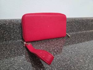 lot 143 image: Jewell by Thirty One Red Zip Around Wallet with Wrist Strap