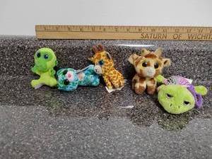 lot 164 image: Lot of 5 Small Plush Animal Figures with Eyes and Clips