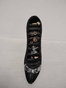 lot 16 image: Black High Heel Shoe Jewelry Ring Display Holder with Multiple Rings