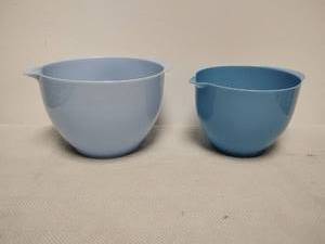 lot 30 image: Plastic Bowls 1.2L 2.0L Capacity PP Set of 2