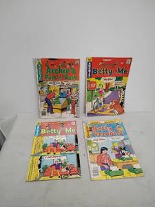 lot 44 image: Archie Comics Lot Pals n Gals, Betty and Me, Betty and Veronica - 4 Issues