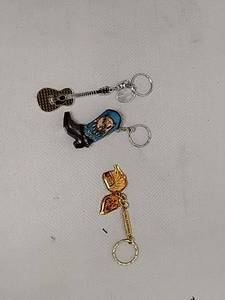 lot 62 image: 3-Piece Novelty Oklahoma Keychain Lot