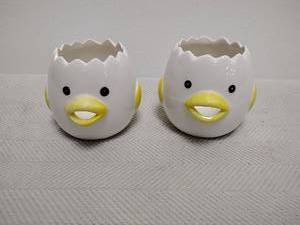 lot 85 image: Ceramic Chick-Shaped Dishes with Yellow and White Glaze, Set of 2