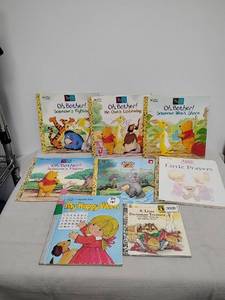 lot 89 image: Childrens Golden Books A Happy Day Book Lot 8