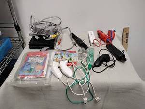 lot 98 image: Nintendo Wii Console Bundle with New Super Mario Bros Game and Accessories