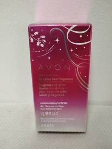 lot 131 image: Avon Diamond Duo Lip Gloss and Fragrance Set
