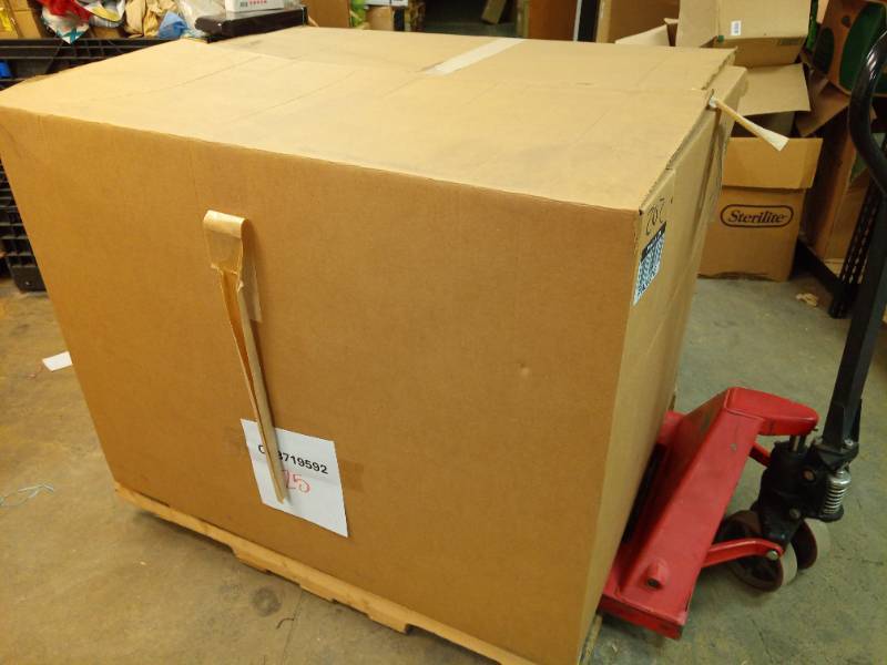 lot 22 image: Huge Resale Value 4 x 40 x 37 Mixed Holiday Gaylord  Pallet, Great investment for many sales  - Retail $1,000
