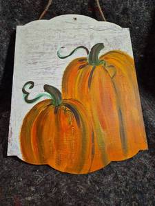 lot 10 image: Painted Pumpkin Wall Hanging Sign with Rope