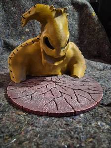 lot 19 image: 3d Printer Oogie Boogie Candy Bowl Holder