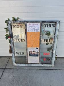 lot 105 image: Multi-Pane Window Frame Wall Decor with Days of Week and Motivational Text