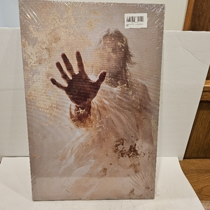 lot 5266 image: Framed Gold Jesus Wall Art Christian The Hand Of God Canvas Wall Decor Painting Religion Bible Pictures Posters Prints for Living Room Bedroom Room Religious Christian Gifts 16x24 Inch