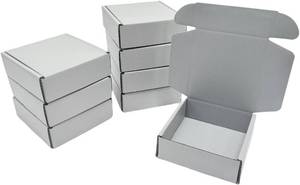 lot 5267 image: 50 Pack 4.7x4.7x1.6 in Gray Shipping Boxes