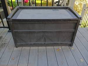 lot 964 image: Suncast Outdoor Storage Bin.  24 x 41 x 21