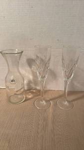 lot 1005 image: Waterford champagne flutes, and water carafe