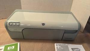 lot 1033 image: HP deskjet d2300 printer with cord