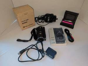 lot 1122 image: Canon Vixia HF R200 Camcorder with Battery, Charger and Accessories